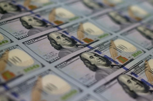 Bureau Of Engraving And Printing Prints New Anti-Counterfeit 100 Dollar Bills money