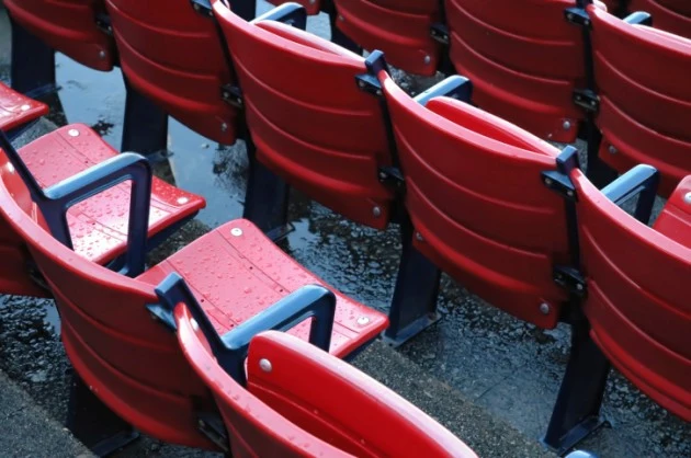 Wet empty seats Wet empty seats