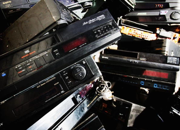 GBR: Video Recorders Become Phased Out By High Street Store